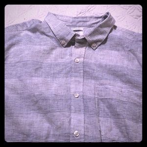 Old Navy Short Sleeve Slim fit button up shirt